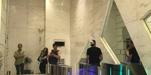 3833 T3 SM Light - Entrance b