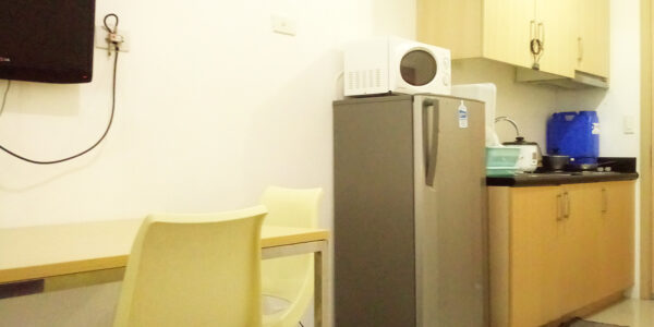 t3-3833-dining-kitchen-area