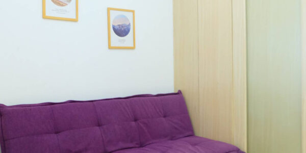 t3-3833-livingroom-area